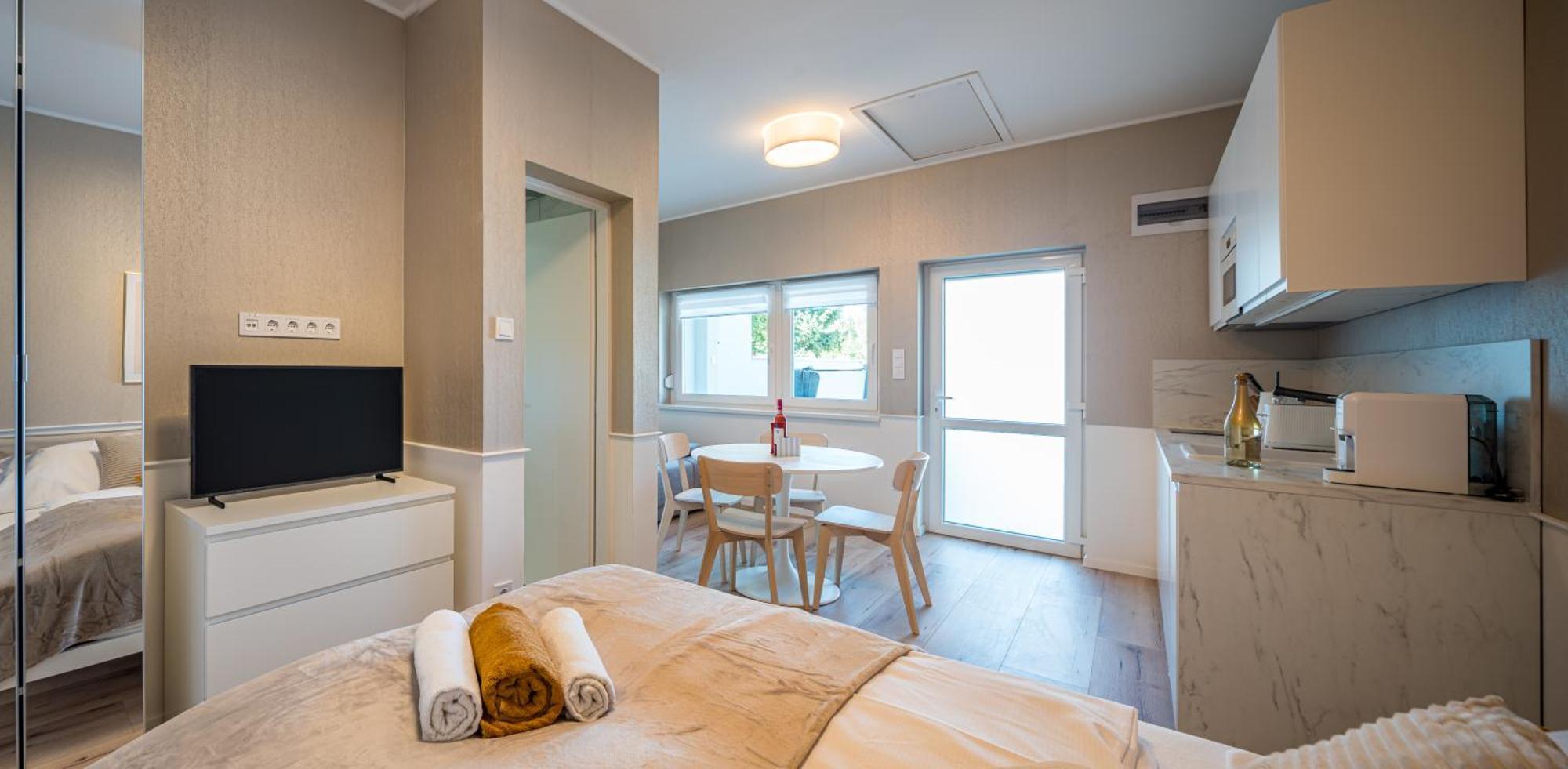 Apartment Balatonic Moon&sun Apartmanhaz *