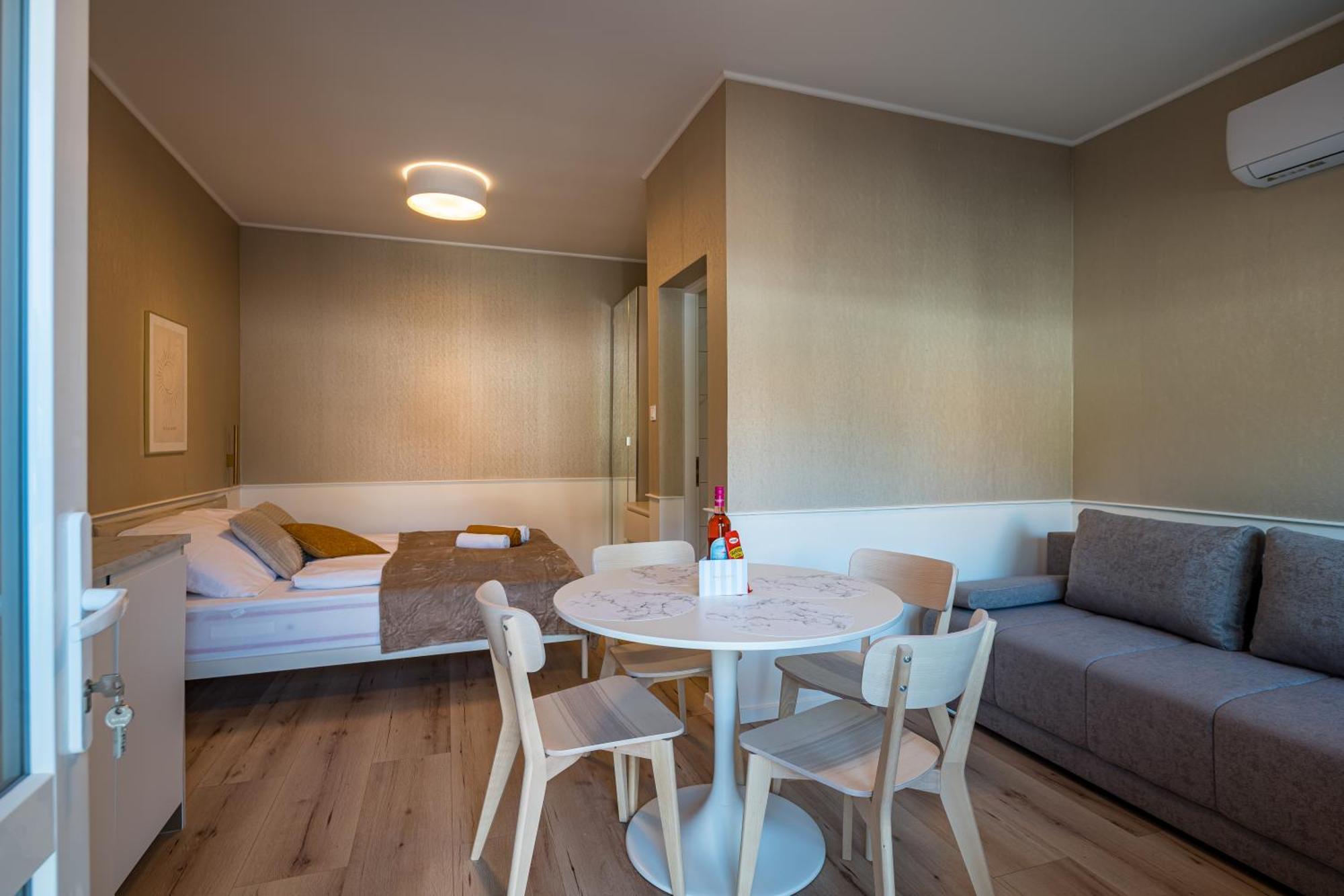 Apartment Balatonic Moon&sun Apartmanhaz *